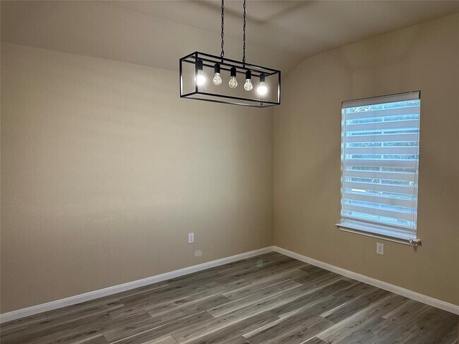 Building Photo - 3505 Stephans St