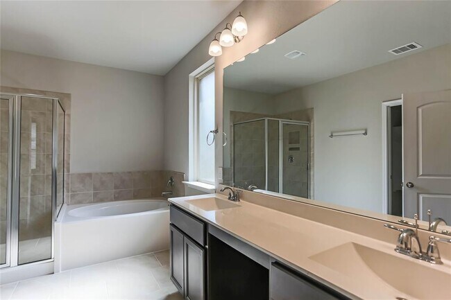 Building Photo - 23822 Piedmont Forest Dr