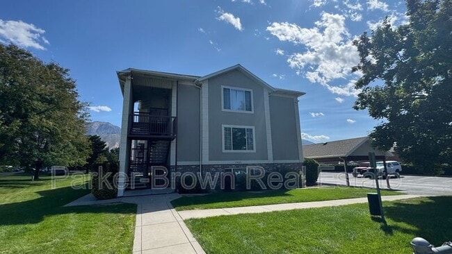 Building Photo - 1060 S Orem Blvd