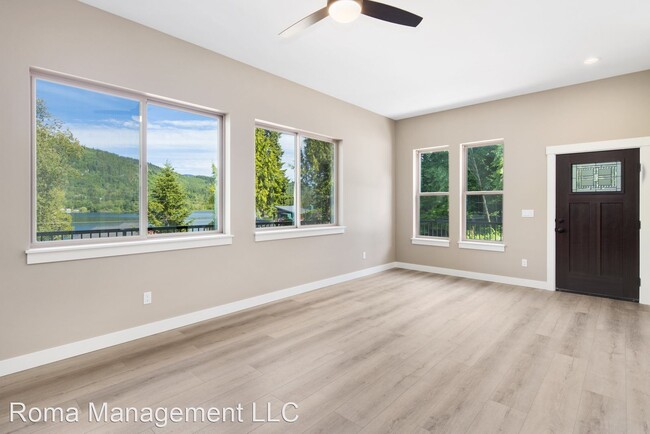 Building Photo - 425 W Lake Samish Dr