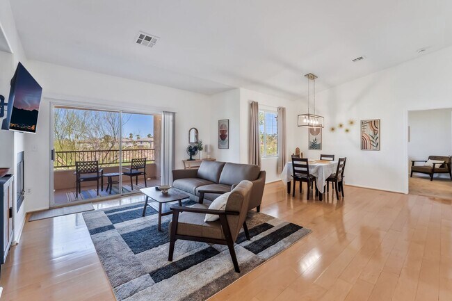 Building Photo - 904 Duckhorn Ct