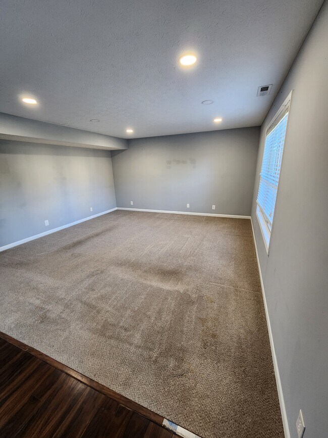 Building Photo - 8213 Briarhill Lane