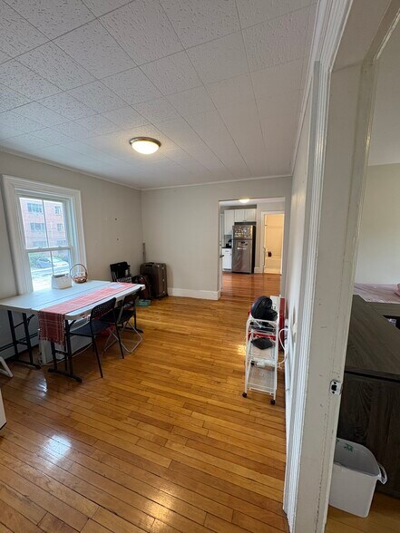 Building Photo - 755 Somerville Ave