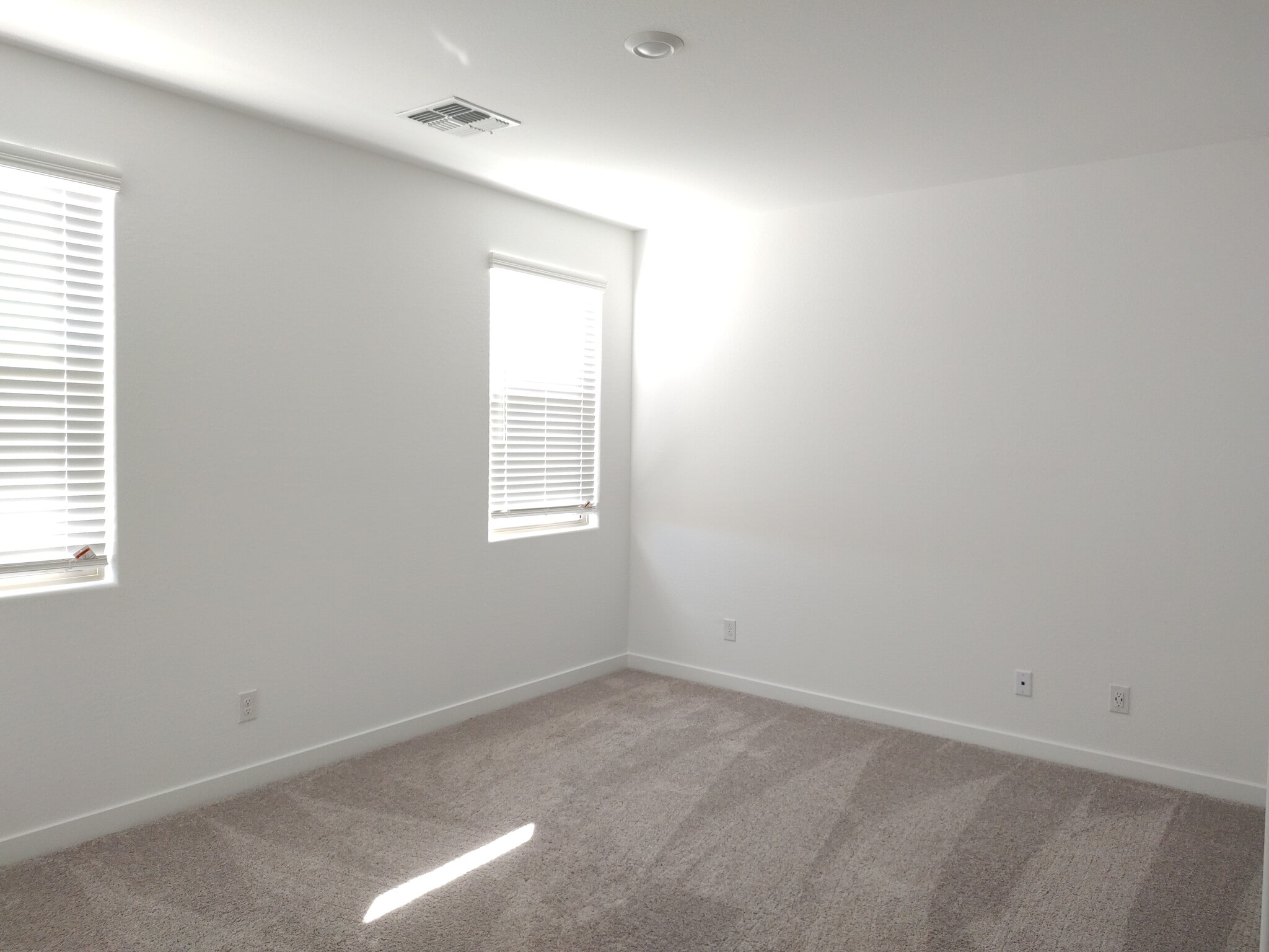 Building Photo - 6317 W Raymond St