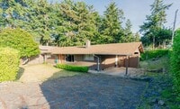Building Photo - 2134