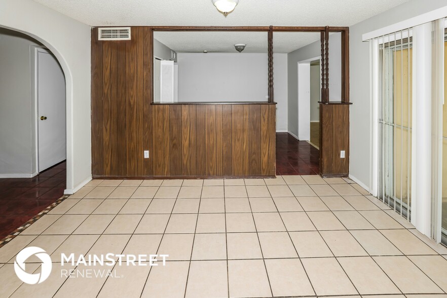Building Photo - 5123 W Encanto Blvd