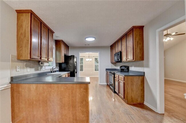 Building Photo - 310 Andrew Ridge Dr