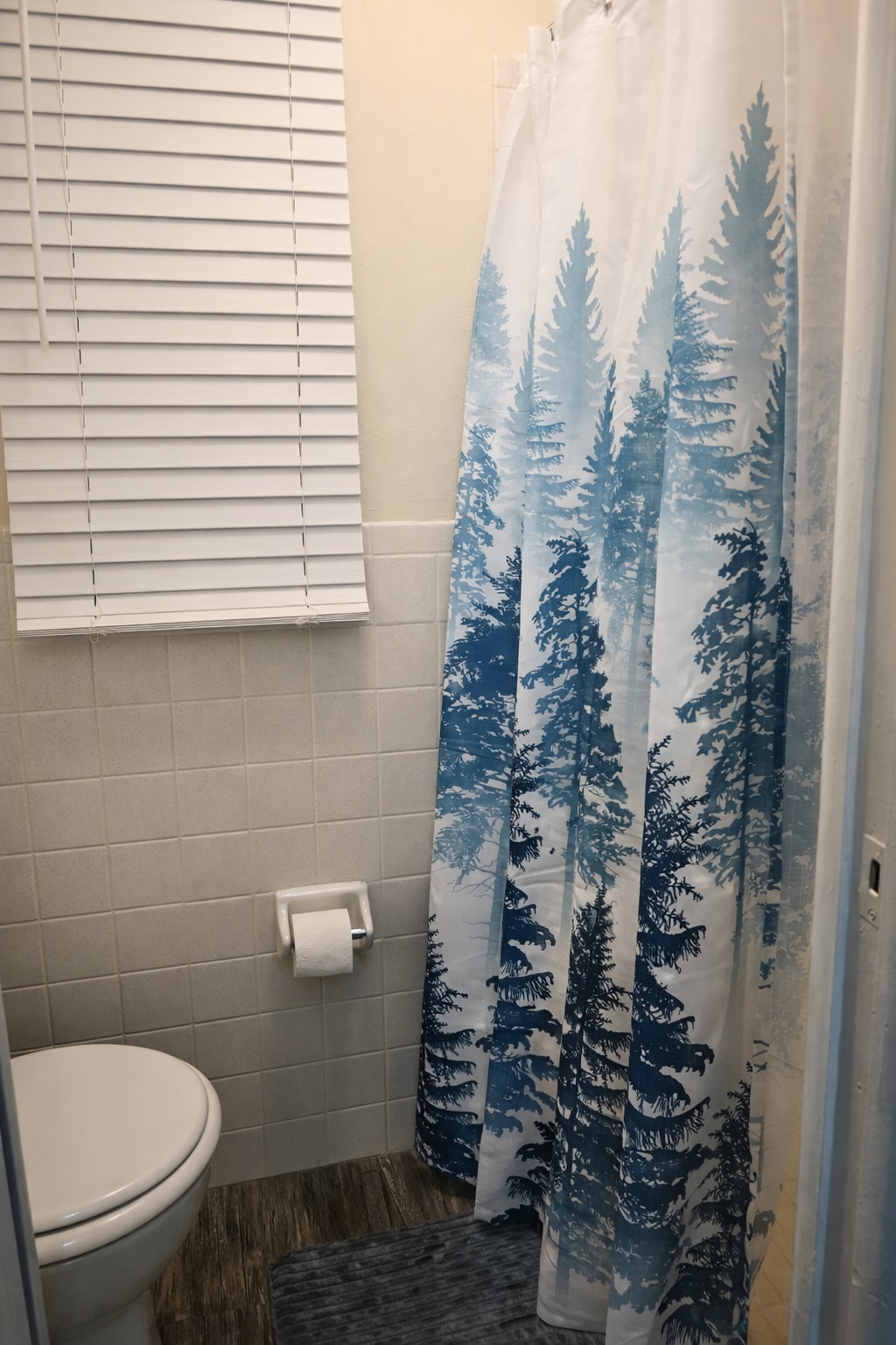 Building Photo - 1820 Martin St