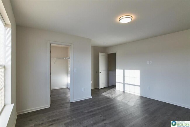 Building Photo - 6653 Stein Way