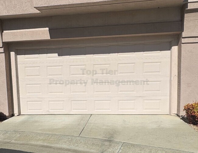 Building Photo - Spacious 2-Bedroom Condo in Rancho Bernard...