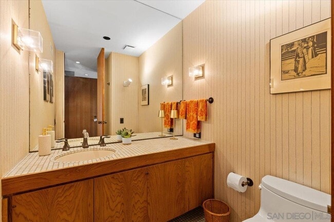 Building Photo - 8496 Westway Dr