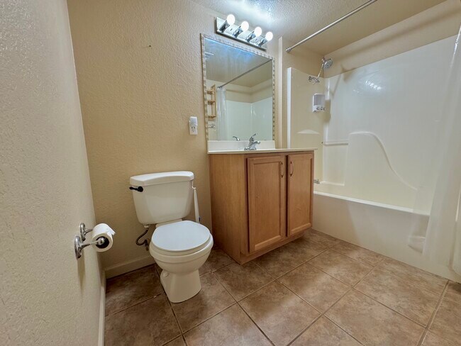 Building Photo - 101 S Players Club Dr