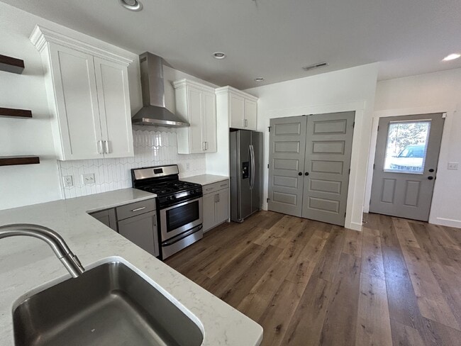 Building Photo - 3BD 2.5 BA DANSBY DR CONDO AVAILABLE FOR RENT NOW