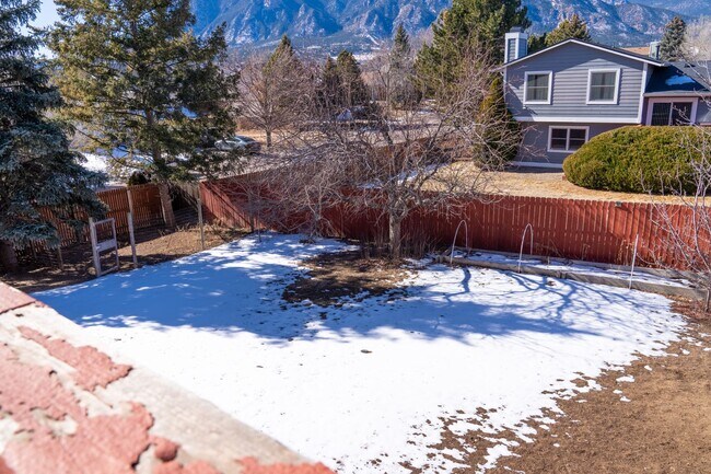 Building Photo - Fully Furnished 4 Bedroom Home Near Quail Lake!!!! MUST SEE!