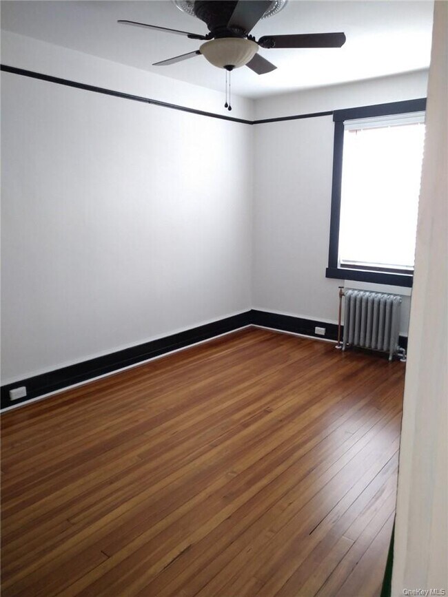 Building Photo - 262 NY-32