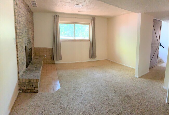 Building Photo - 104 East St