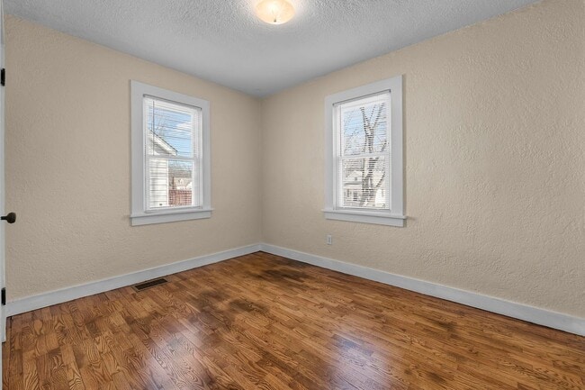 Building Photo - Charming home in Jackson, just minutes from Uptown!