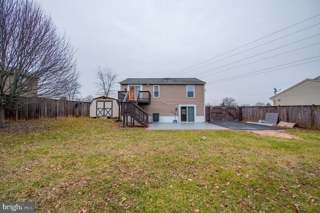 Building Photo - 1709 Dogwood Dr