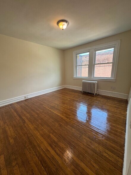 Building Photo - 327 W Wingohocking St