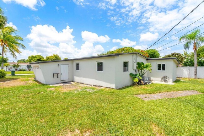 Building Photo - 6117 NW 9th St