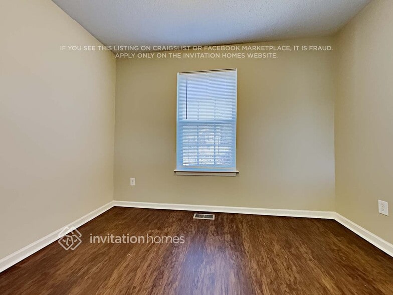 Building Photo - 174 St Ann Cir