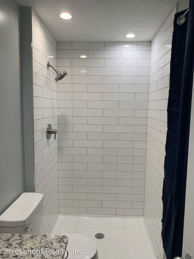 Building Photo - 3 br, 2 bath House - 1863 E Valley Water M...