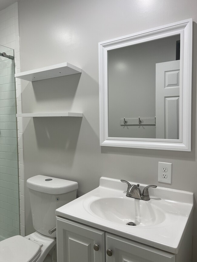 Building Photo - 316 Hardister Dr