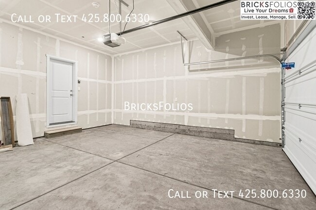 Building Photo - 4273 Pronghorn Pl