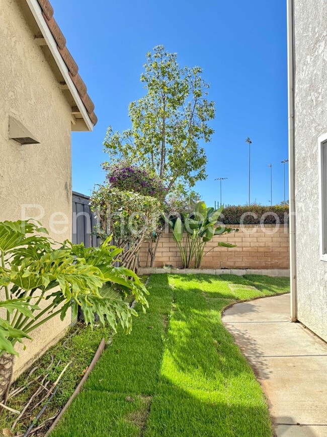 Building Photo - Mira Mesa, 8580-42 New Salem St, Gated Dev...