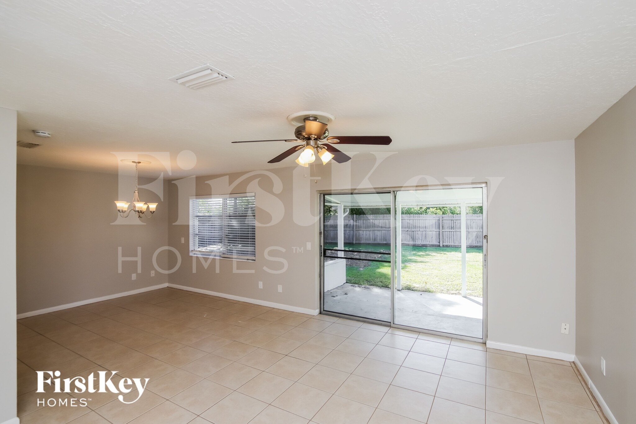 Building Photo - 1056 Matador Dr