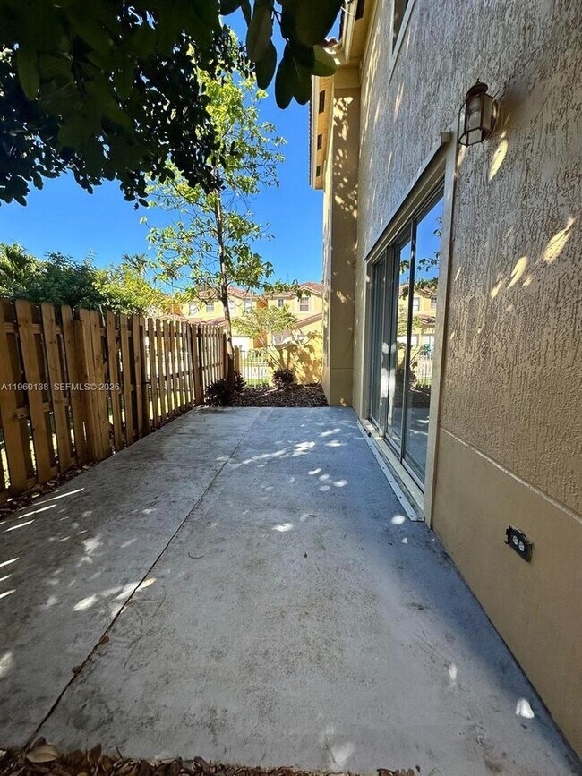 Building Photo - 11362 SW 137th Pl