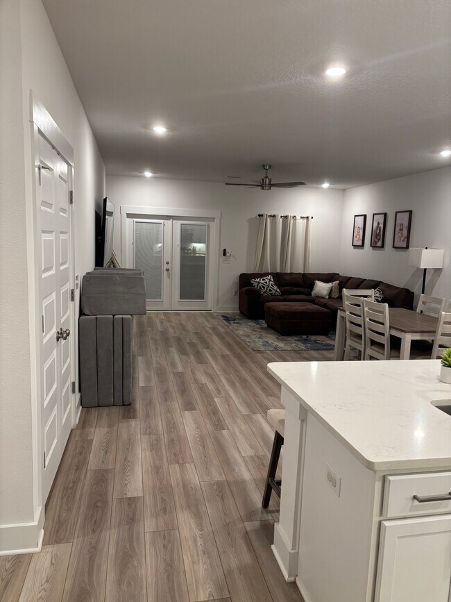Building Photo - 9630 Willet Wy