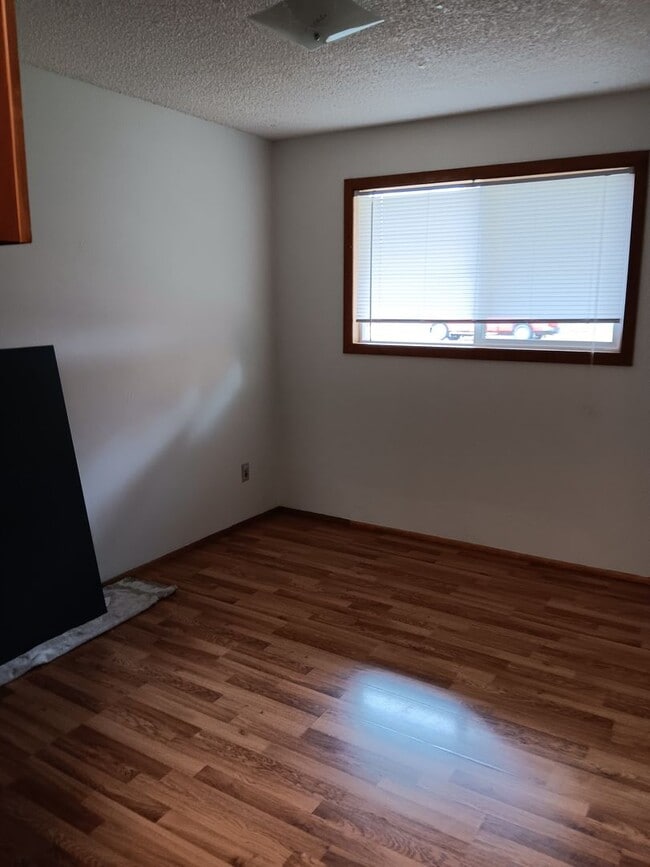 Building Photo - 3 Bed House in La Grande