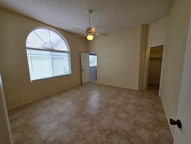 Building Photo - Piedmont Lakes Blvd