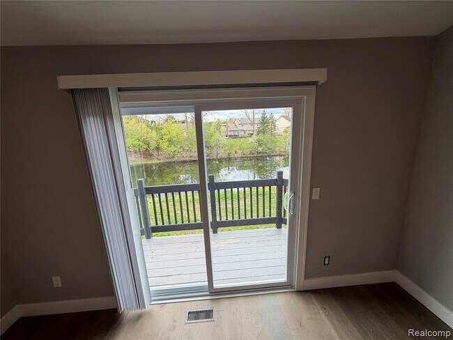 Building Photo - 5140 Woodrun Ct