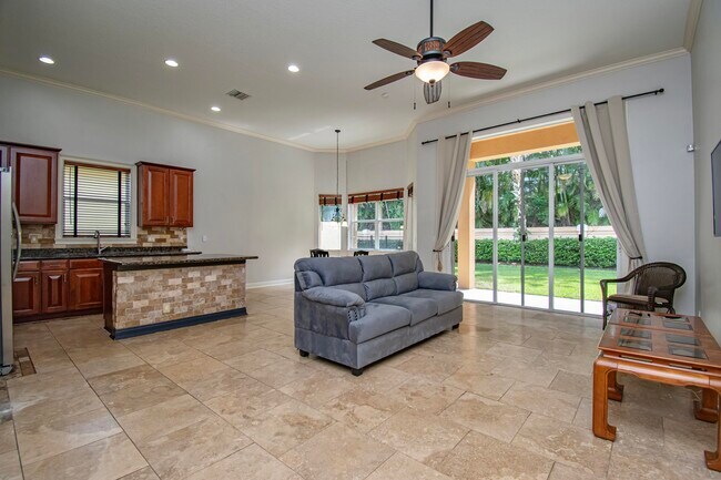Building Photo - 10265 Isle Wynd Ct