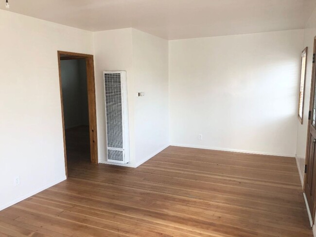 Building Photo - Beautiful Remodeled 3bd 2ba House in Wiseb...