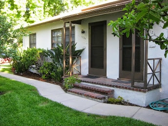Building Photo - 1726 La Senda Pl