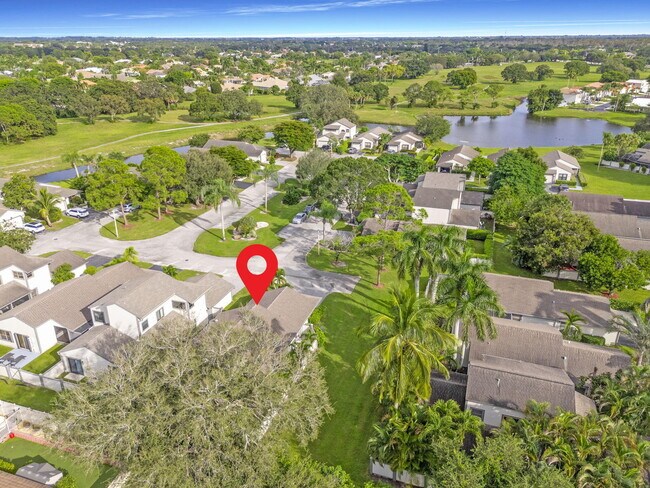 Building Photo - 2474 Bedford Mews Dr