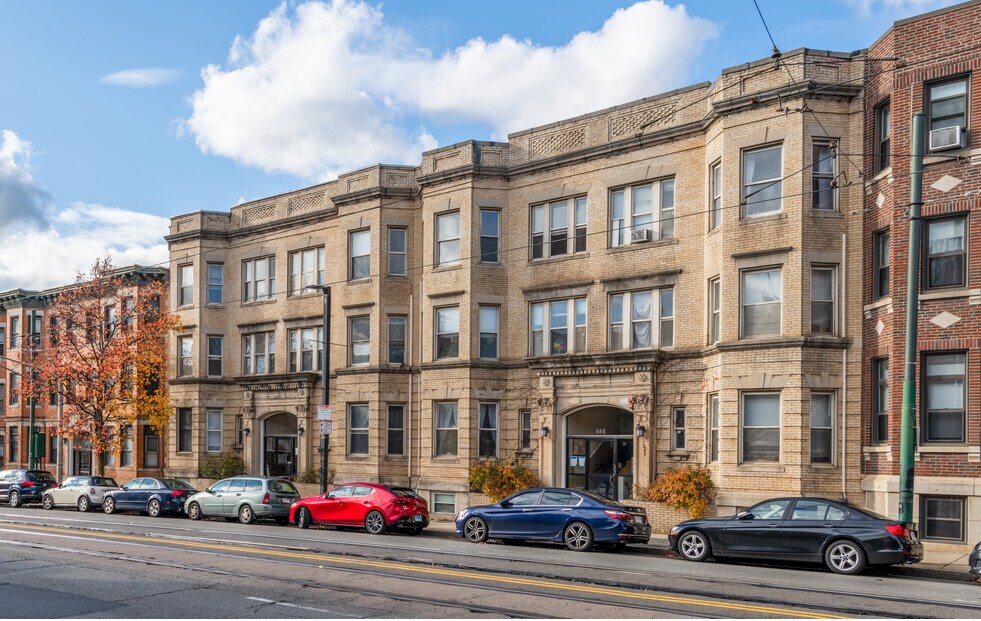 Building Photo - 870 Huntington Ave