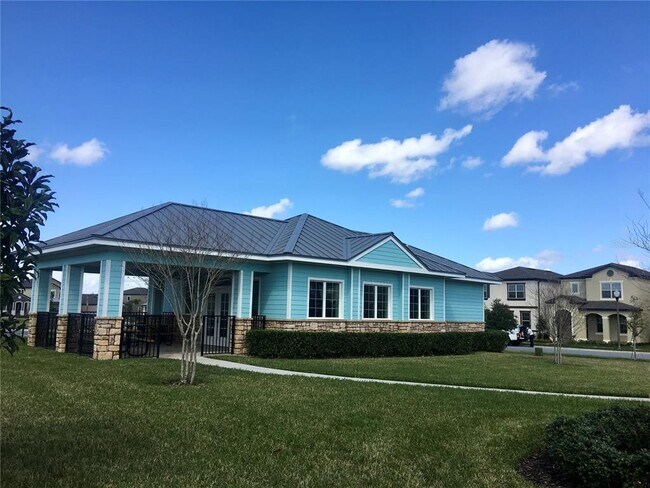 Building Photo - 14155 Lakeview Park Rd