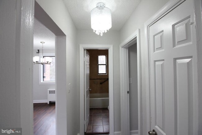 Building Photo - 4731 1st St SW