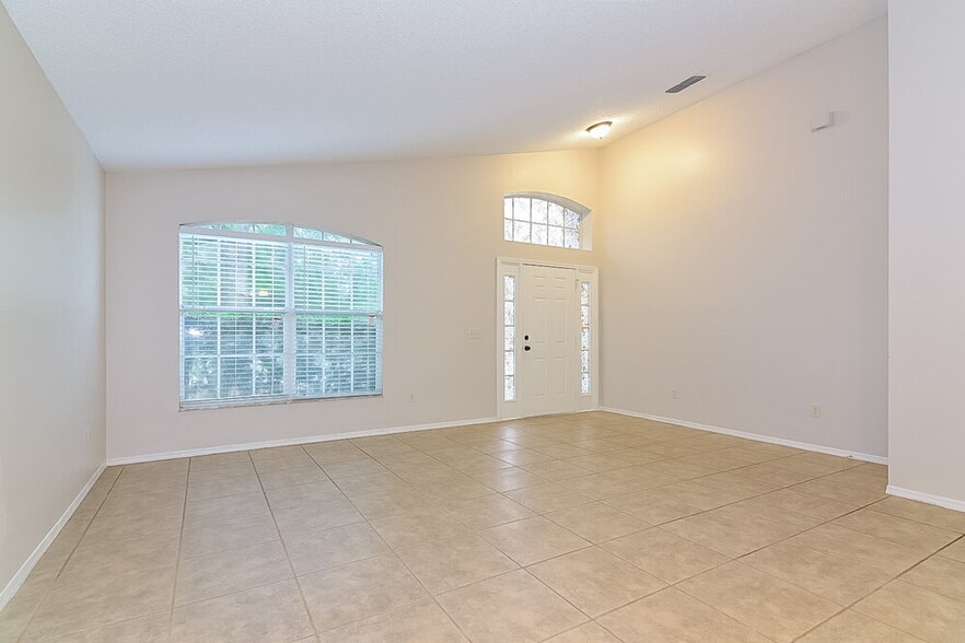 Building Photo - 1070 Corkwood Dr