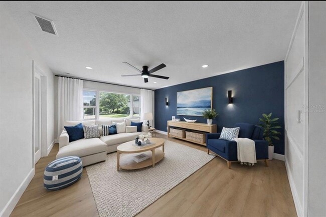 Building Photo - 6515 Santiago Ct