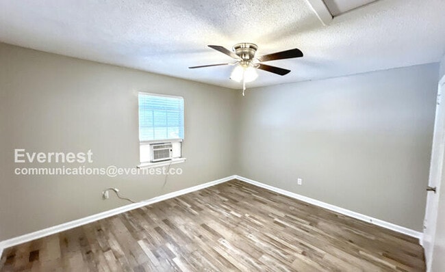 Building Photo - 5727 N Morgan Ln