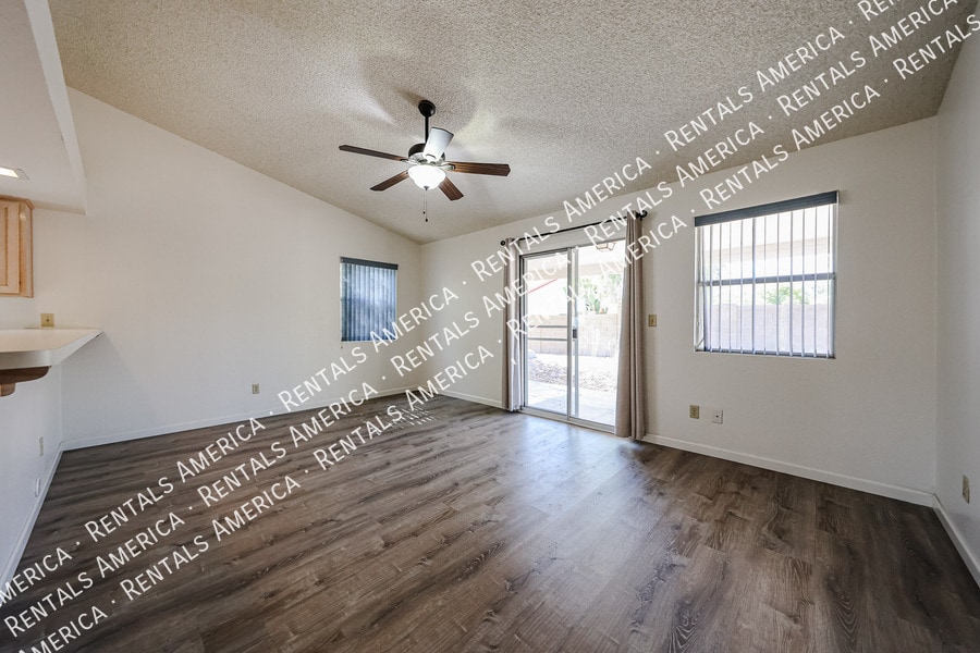 Building Photo - 12240 S 45th St