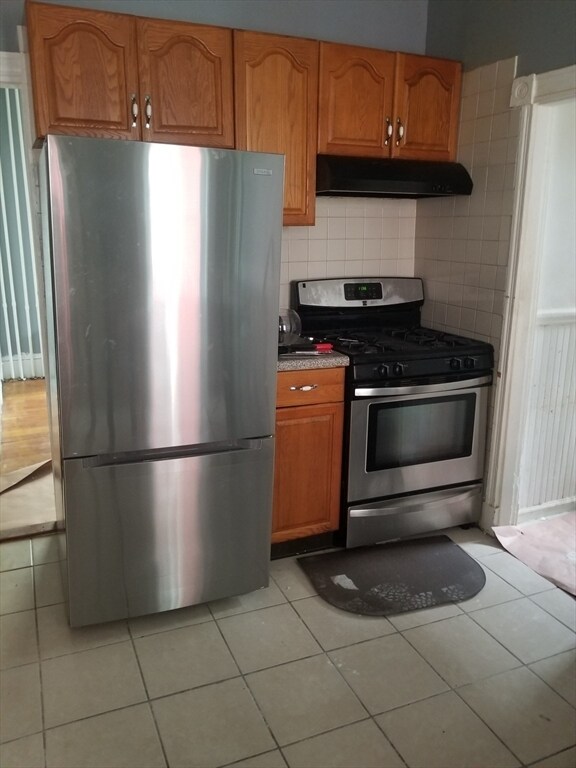 Building Photo - 92 Emory St