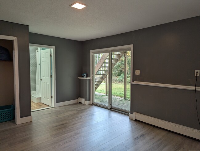 Building Photo - 38 Inchcliffe Dr