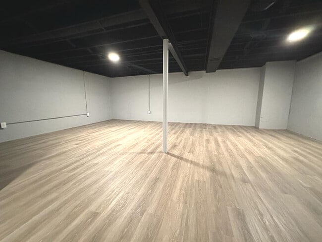 Building Photo - 2543 William Ave