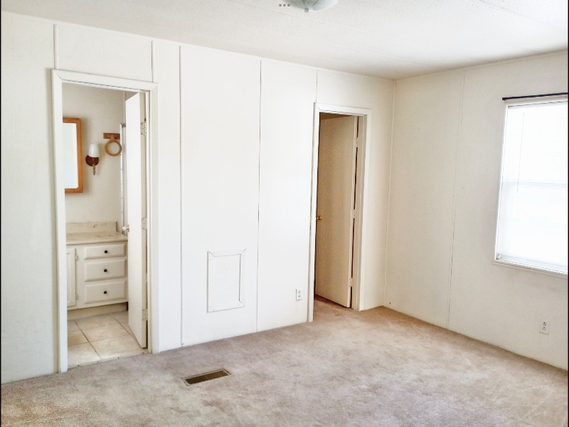 Building Photo - 6345 N Dona Ana Rd